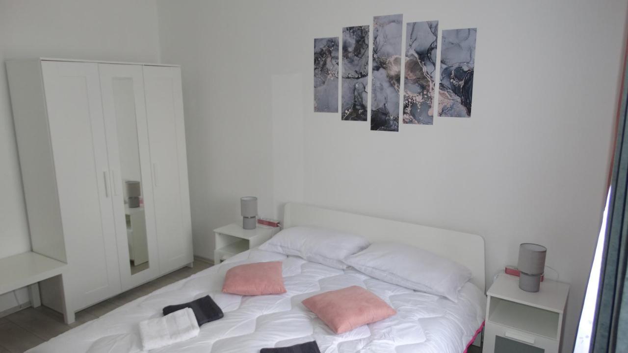 Almar Apartment Jusici Exteriör bild